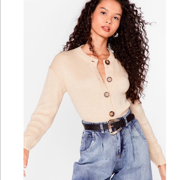 Crew Neck Cropped Knit Cardigan - Picture 3 of 5